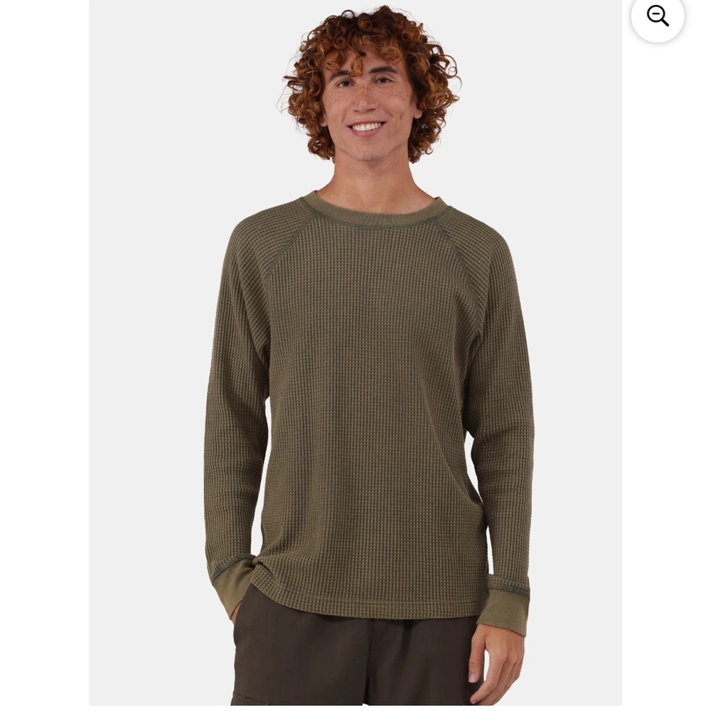 Raglan sleeve distressed thermal shirt